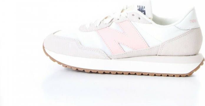 New Balance 237 Sneakers in wit met pastelroze online kopen